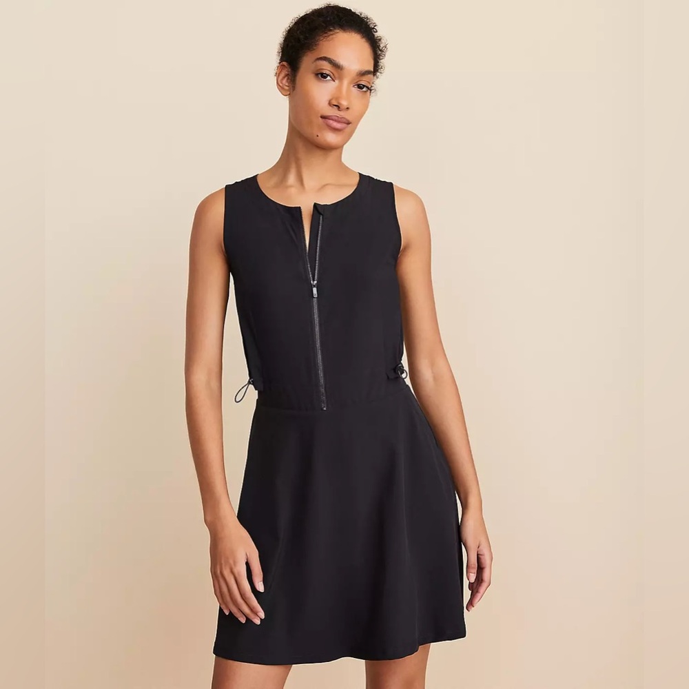 Lou & Grey Black Sleeveless Dress